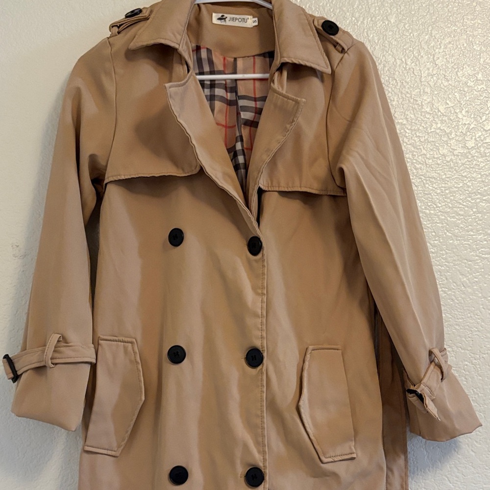 Women's Tan Jacket